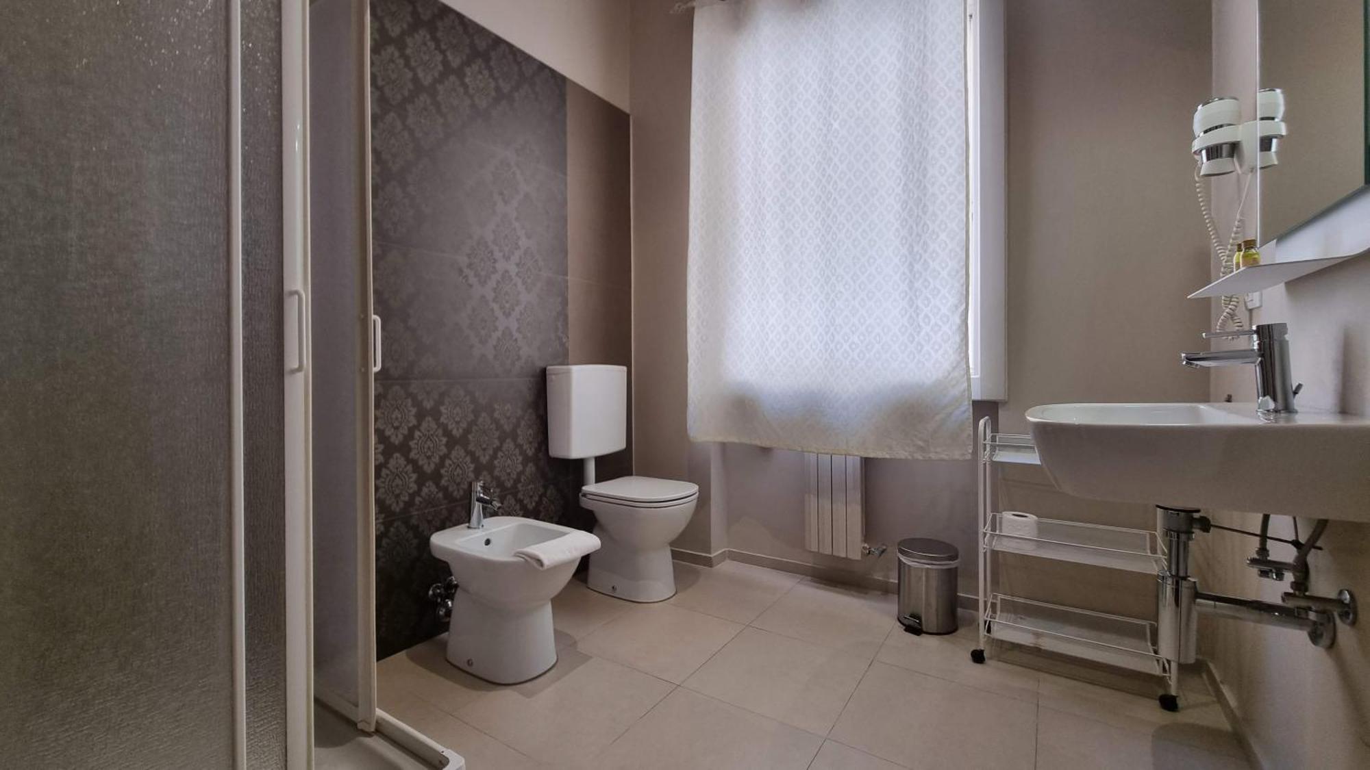 Locanda Al Volo Tommaseo Триест Екстериор снимка