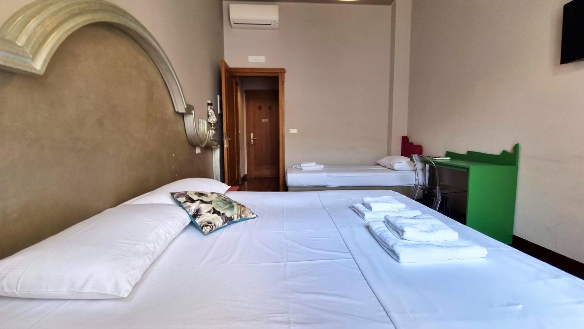 Locanda Al Volo Tommaseo Триест Екстериор снимка